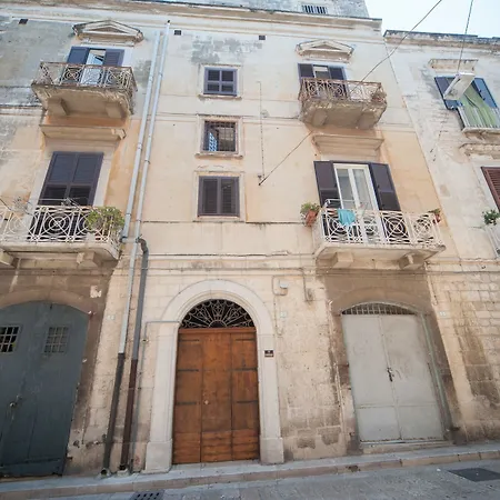 Bed & Breakfast Longobardi Trani